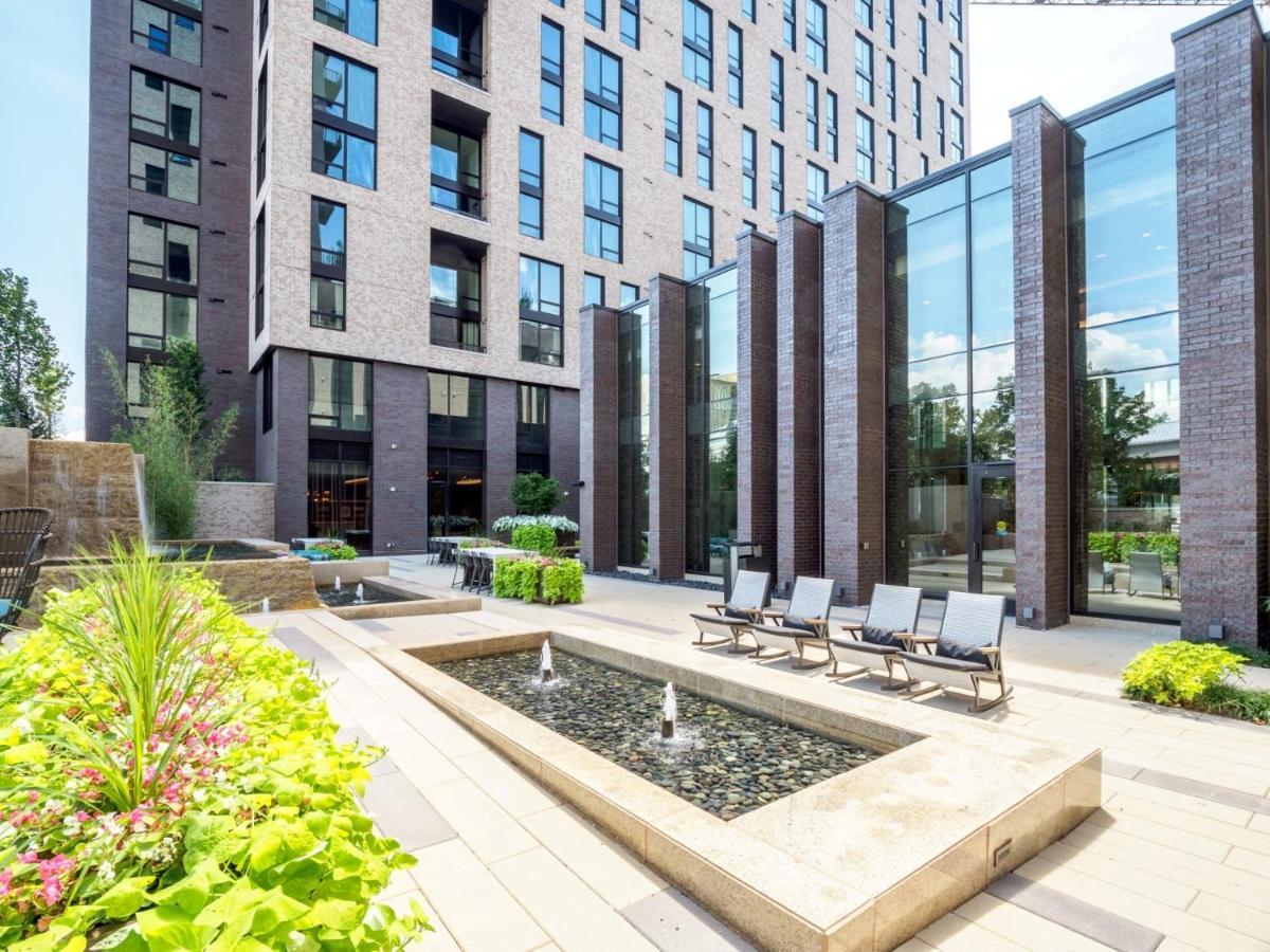 Bluebird Suites At Reston Town Center 外观 照片