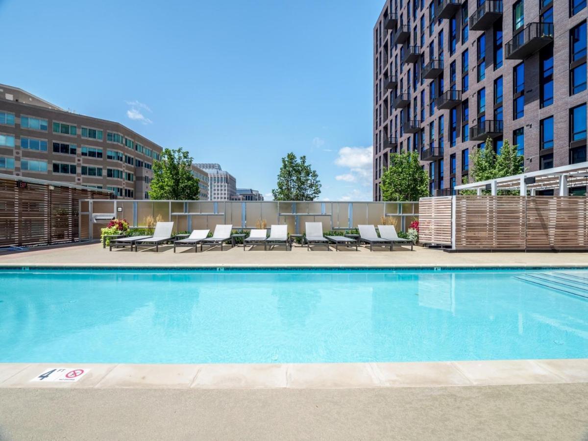 Bluebird Suites At Reston Town Center 外观 照片