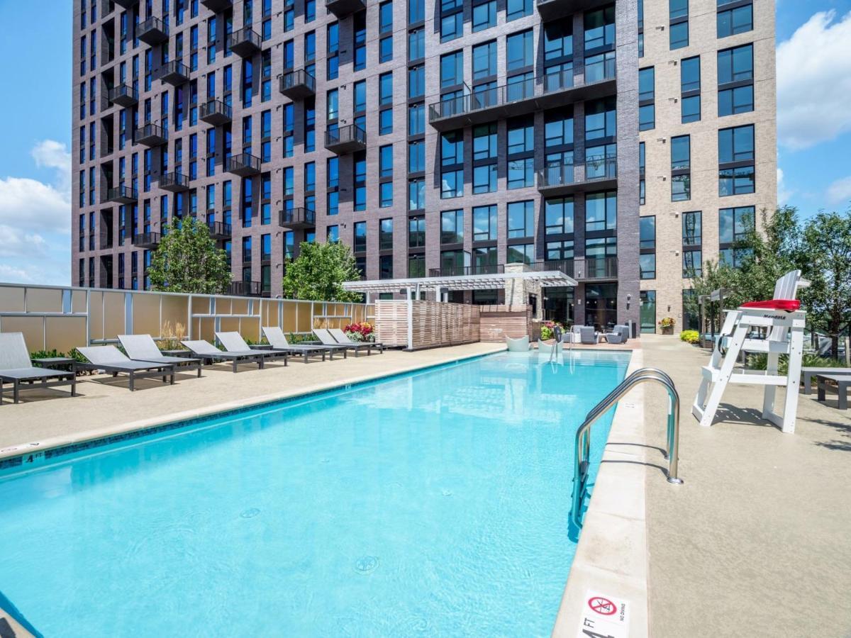 Bluebird Suites At Reston Town Center 外观 照片