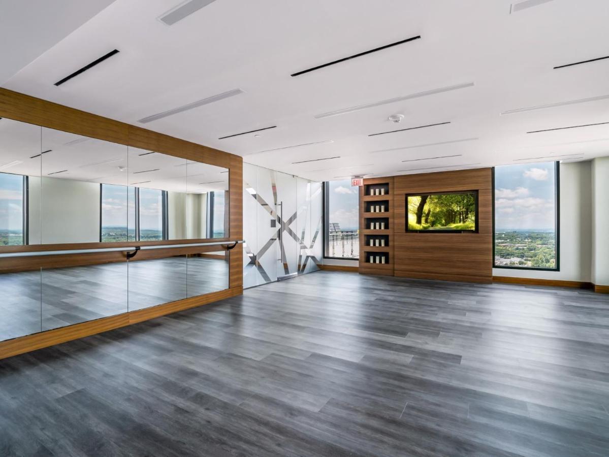 Bluebird Suites At Reston Town Center 外观 照片
